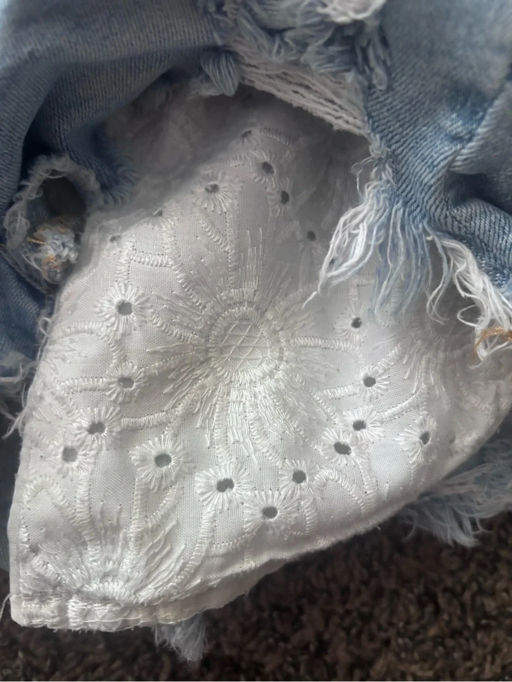 American Eagle Outfitters casual distressed